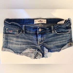 Holistier Jean shorts